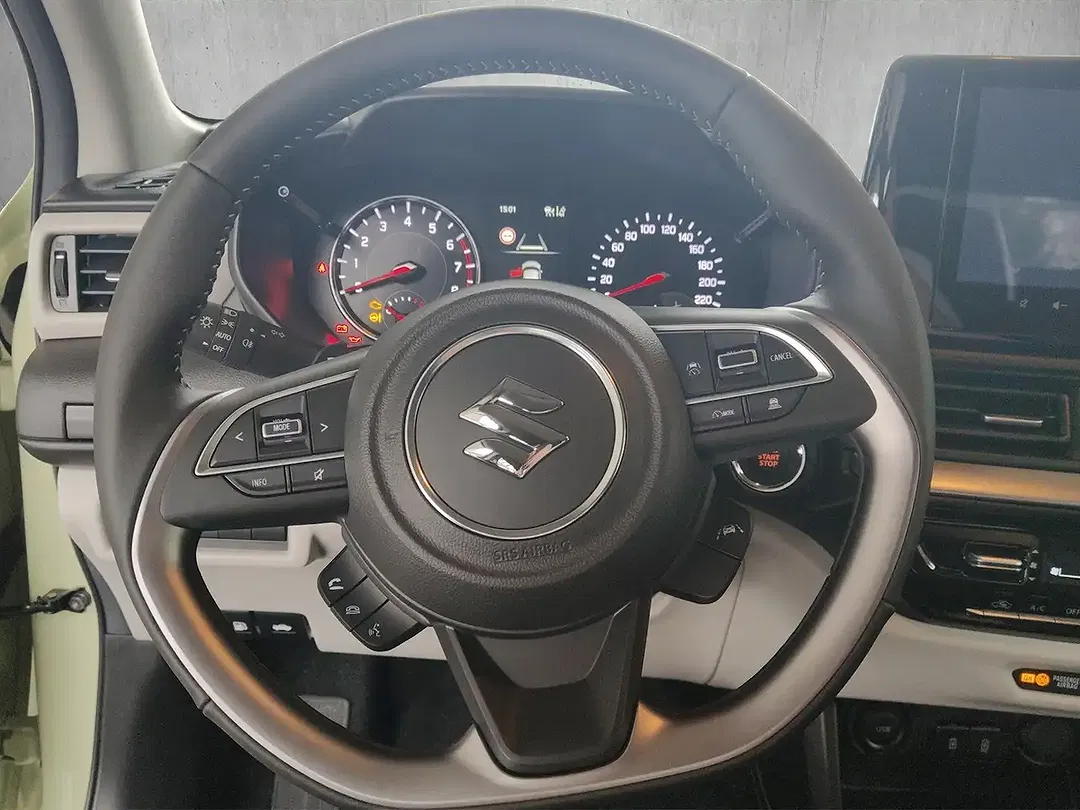 Suzuki Swift - Thumbnail 10