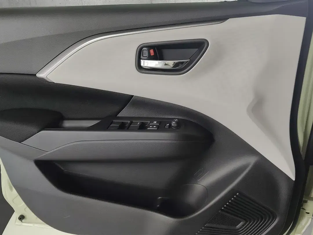 Suzuki Swift - Thumbnail 12
