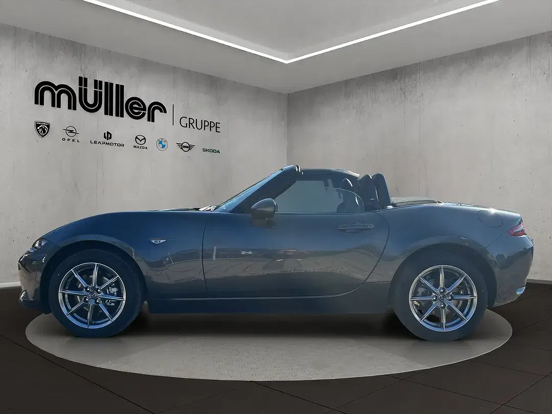 Mazda MX-5 - Thumbnail 4