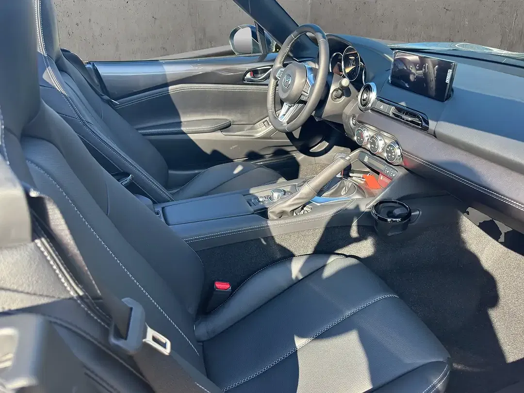Mazda MX-5 - Thumbnail 8