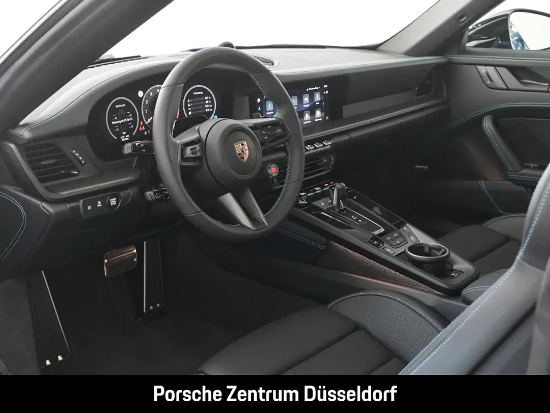 Porsche 992 - Thumbnail 11