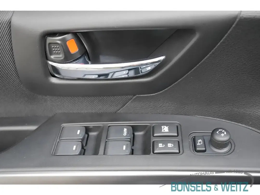 Suzuki SX4 S-Cross - Thumbnail 14