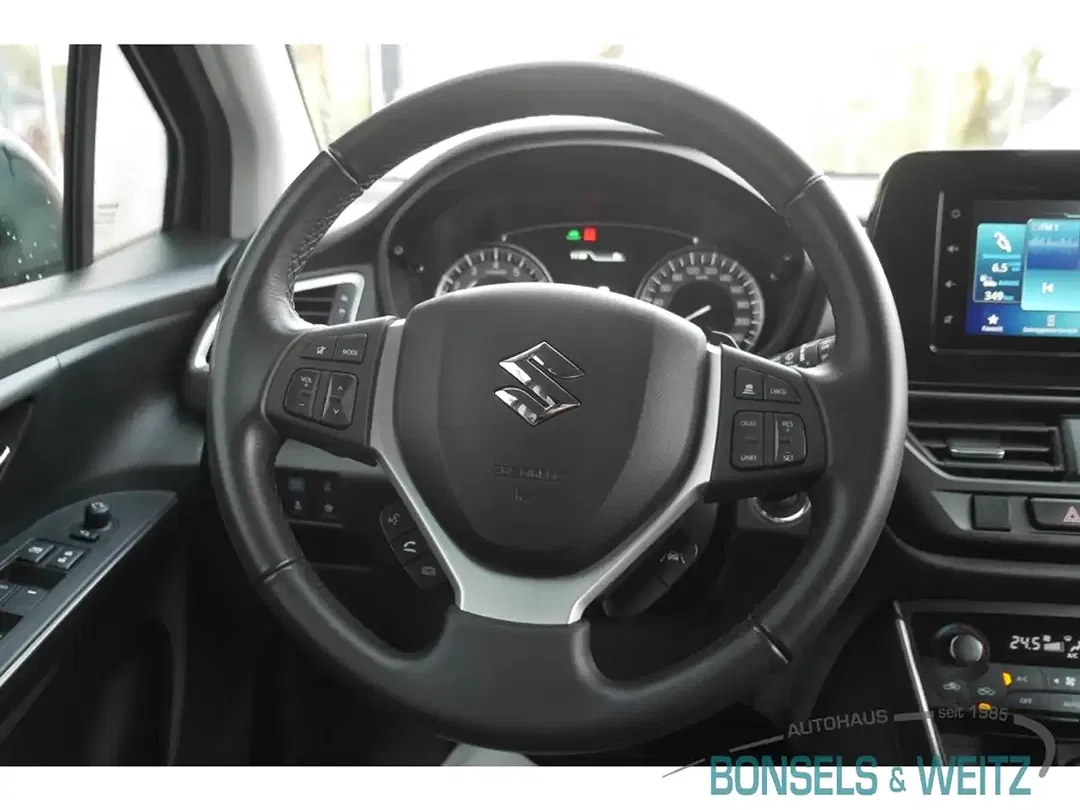 Suzuki SX4 S-Cross - Thumbnail 9
