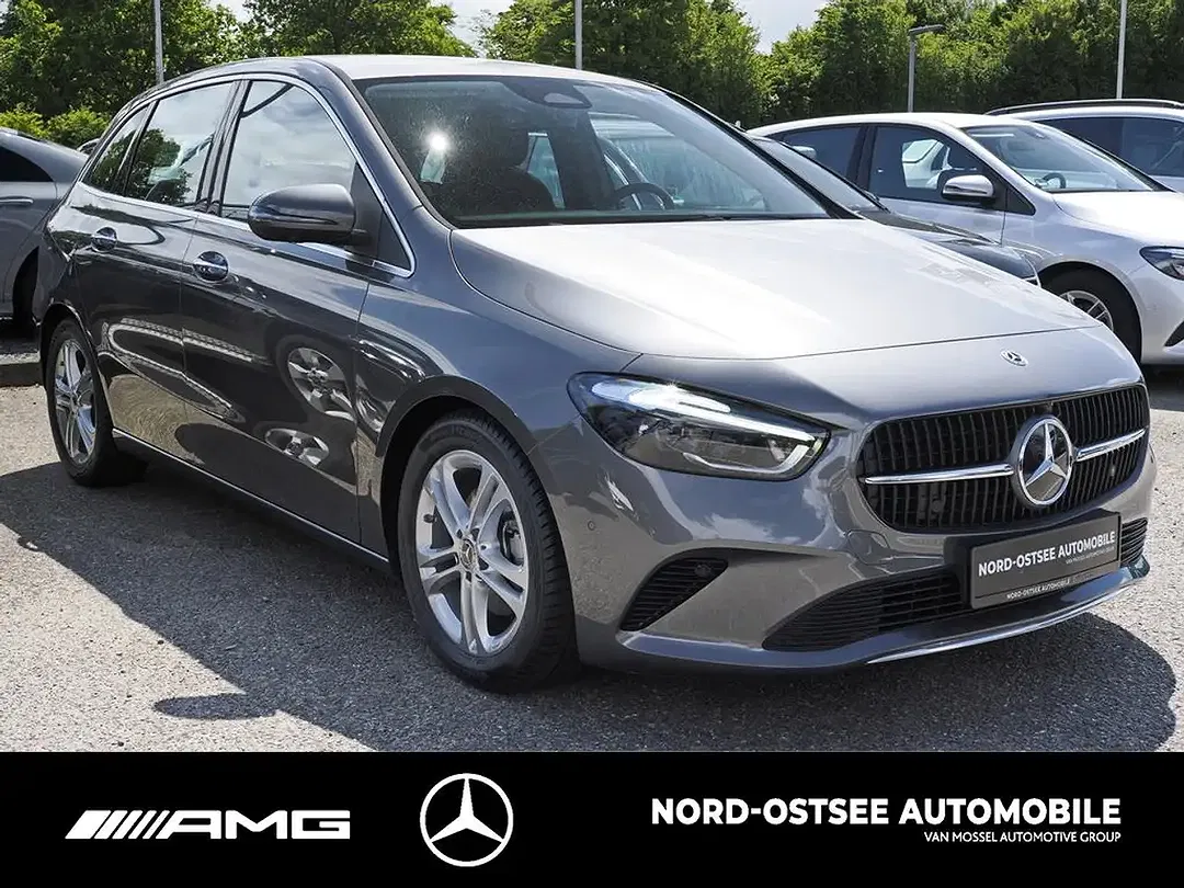 Mercedes-Benz B 200 - Thumbnail 3