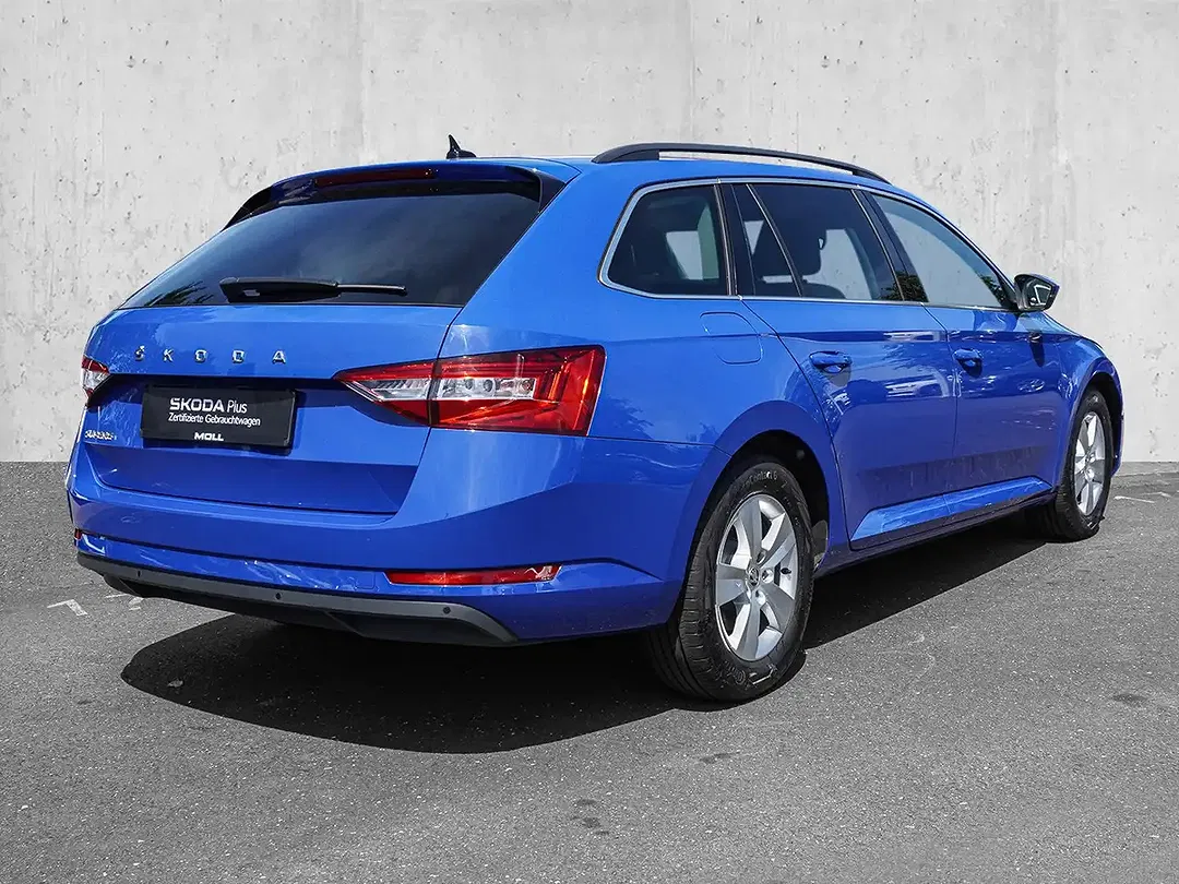 Skoda Superb - Thumbnail 4