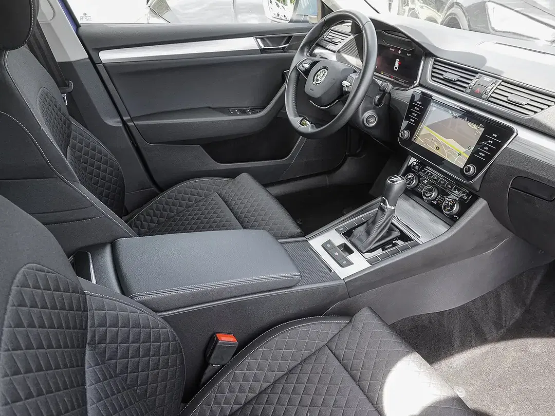 Skoda Superb - Thumbnail 8