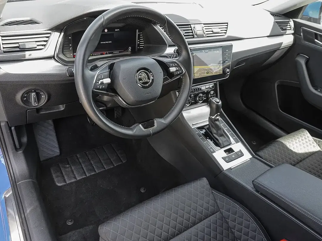 Skoda Superb - Thumbnail 9
