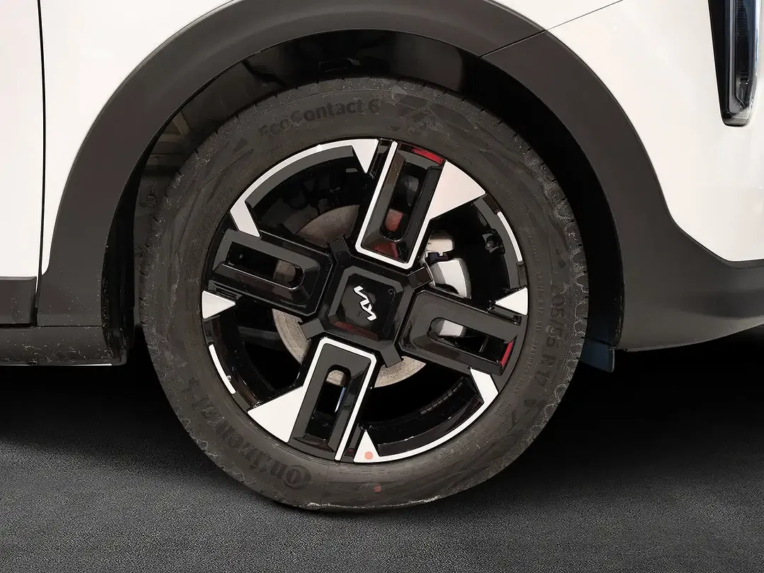 Kia Stonic - Thumbnail 3