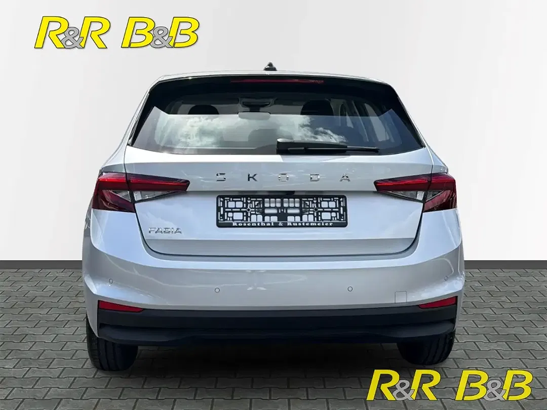 Skoda Fabia - Thumbnail 3