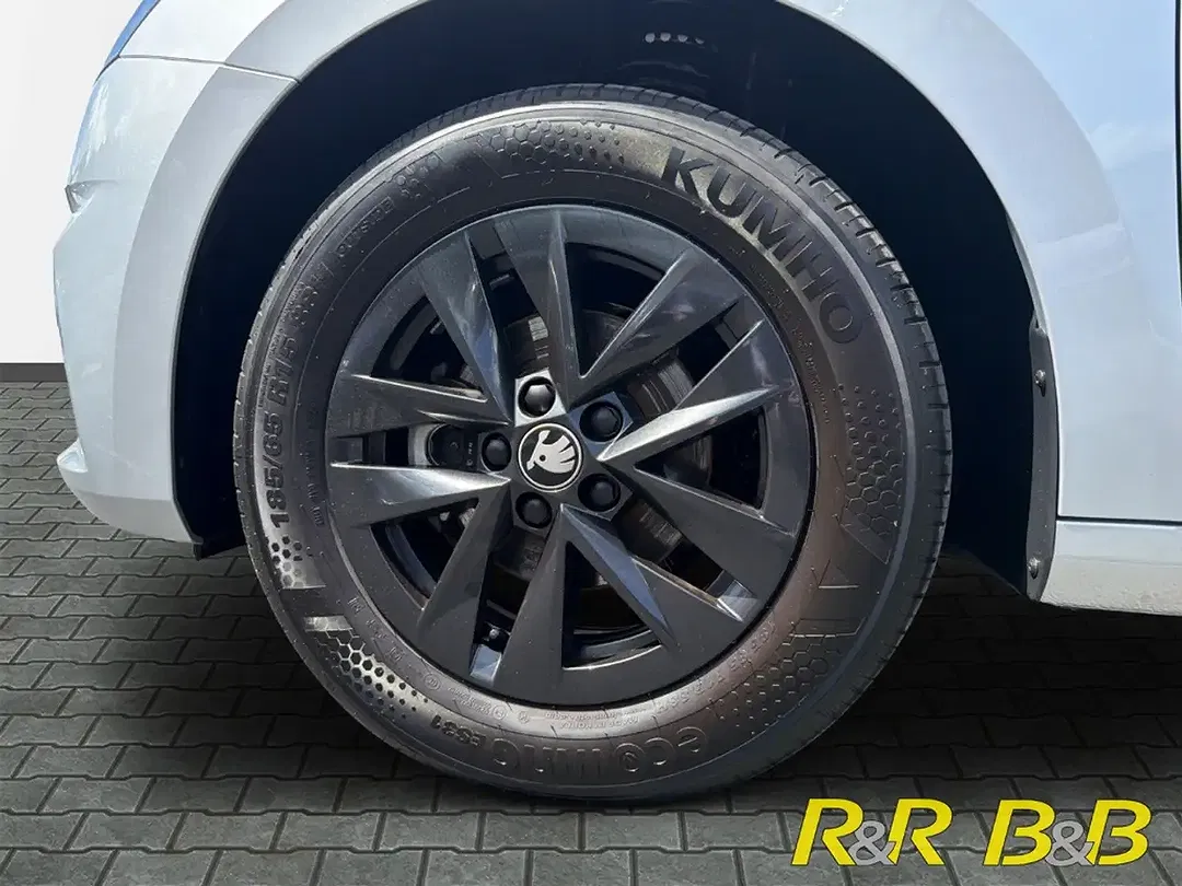 Skoda Fabia - Thumbnail 5