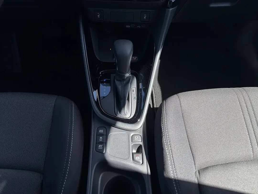 Toyota Yaris - Thumbnail 14