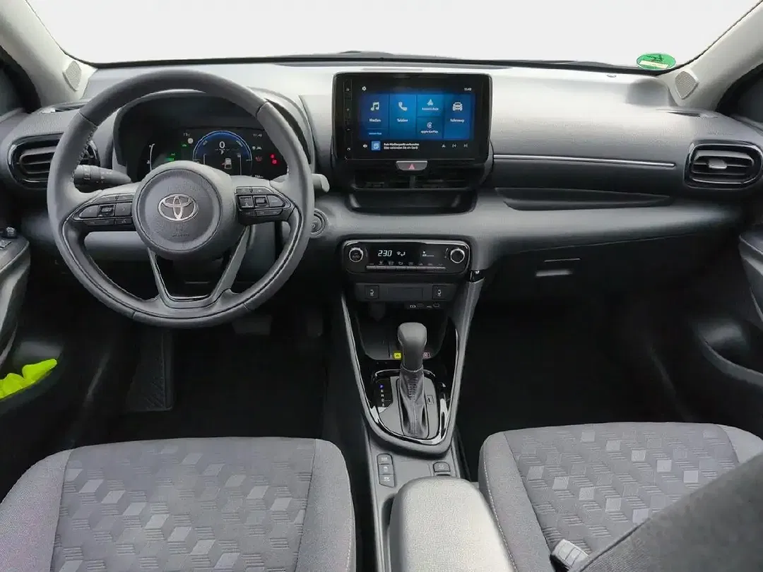Toyota Yaris - Thumbnail 13
