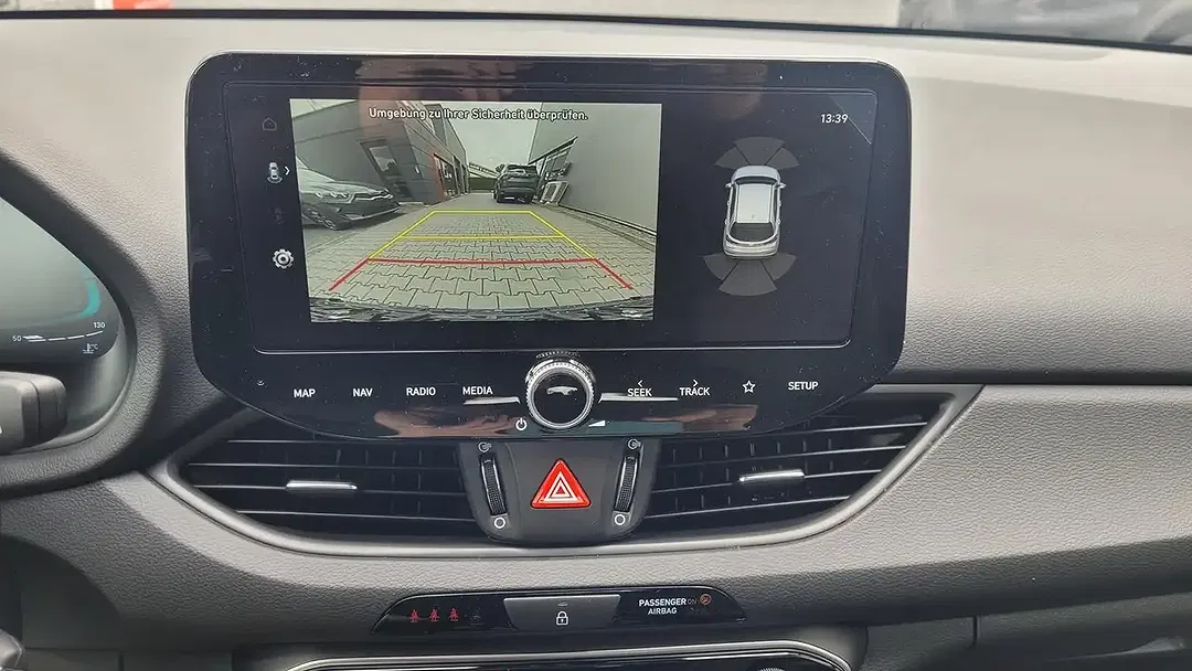 Hyundai i30 - Thumbnail 10