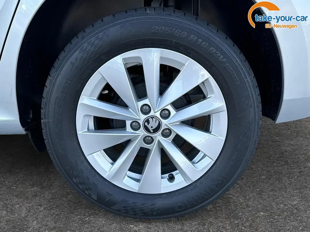Skoda Kamiq - Thumbnail 12