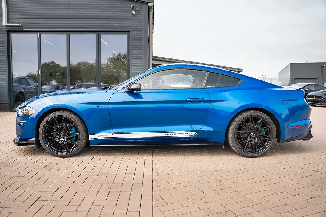 Ford Mustang - Thumbnail 14