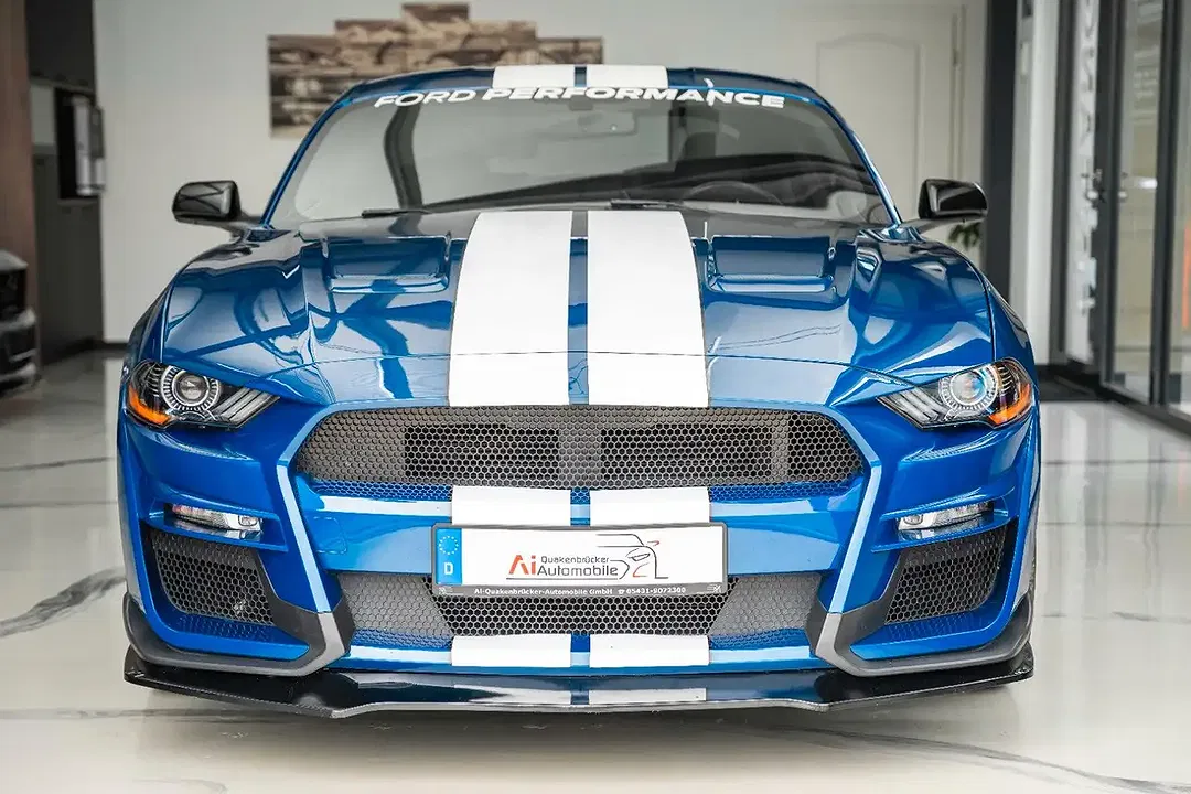 Ford Mustang - Thumbnail 2