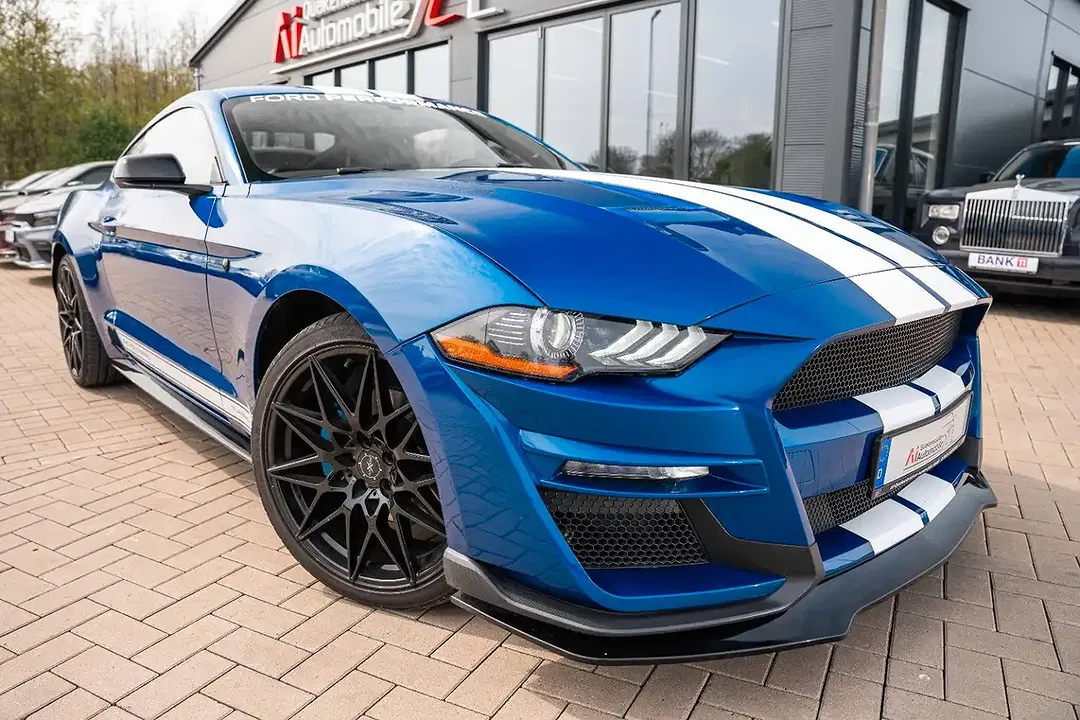 Ford Mustang - Thumbnail 8