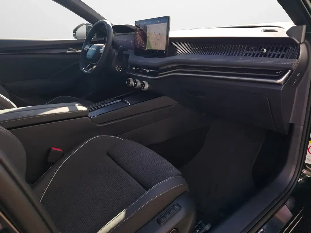 Skoda Superb - Thumbnail 12