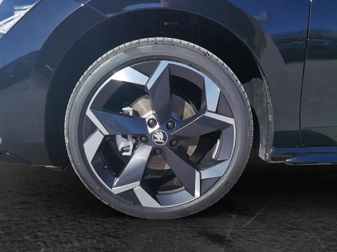 Skoda Superb - Thumbnail 5