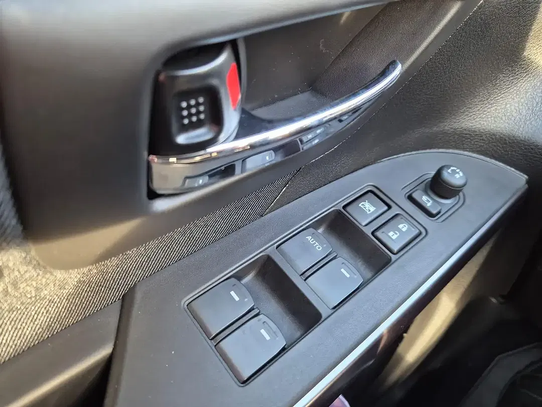Suzuki S-Cross - Thumbnail 13
