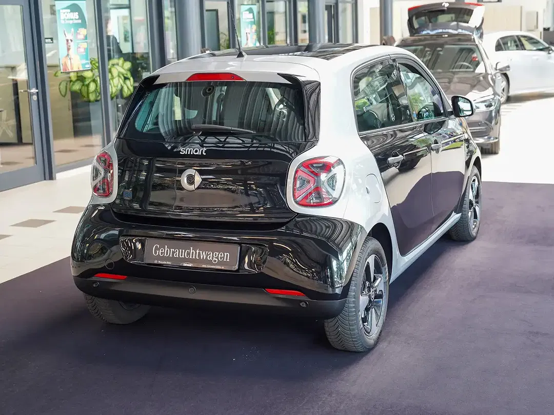 smart forFour - Thumbnail 3