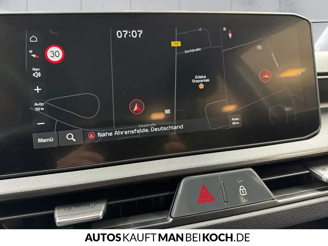 Kia Stonic - Thumbnail 11