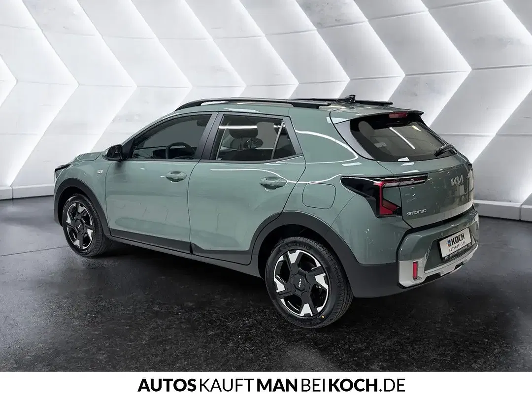 Kia Stonic - Thumbnail 2