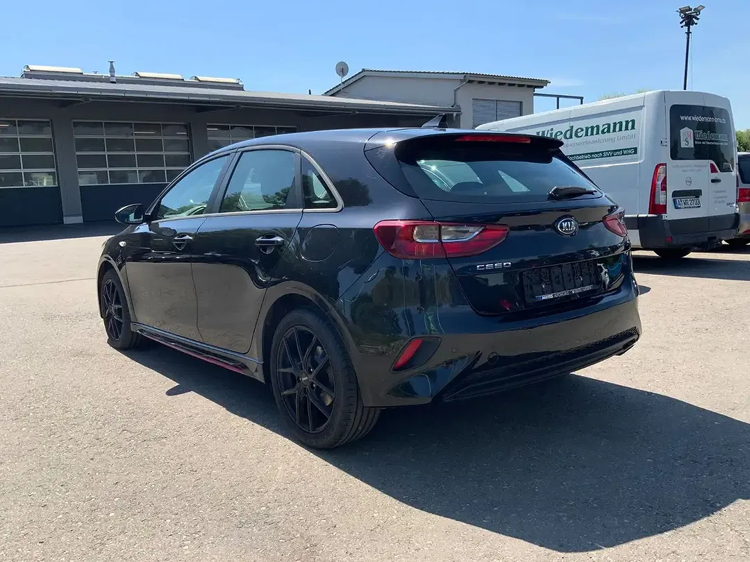 Kia Ceed / cee'd - Thumbnail 4