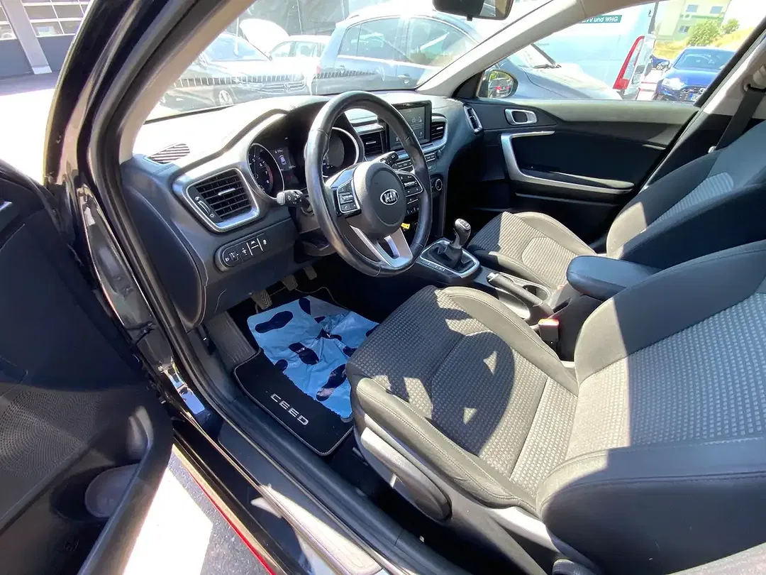 Kia Ceed / cee'd - Thumbnail 8
