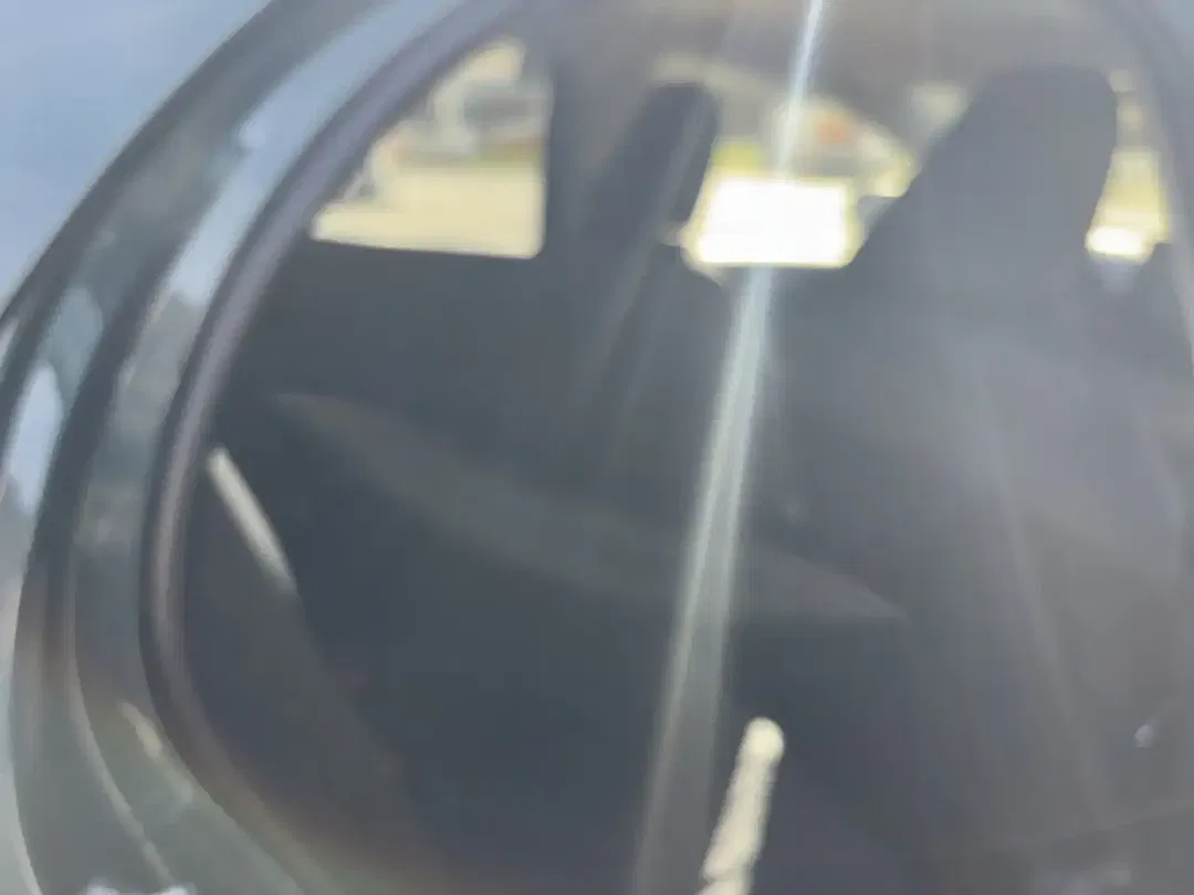 Toyota Yaris - Thumbnail 13
