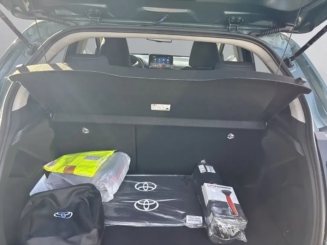Toyota Yaris - Thumbnail 8