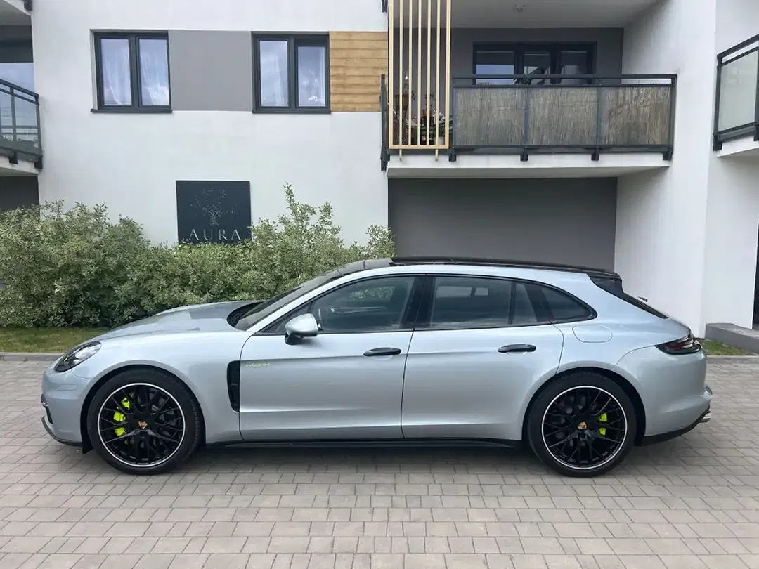 Porsche Panamera - Thumbnail 2