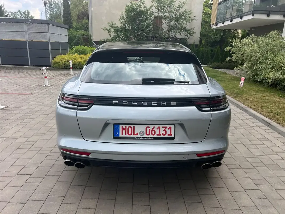 Porsche Panamera - Thumbnail 4