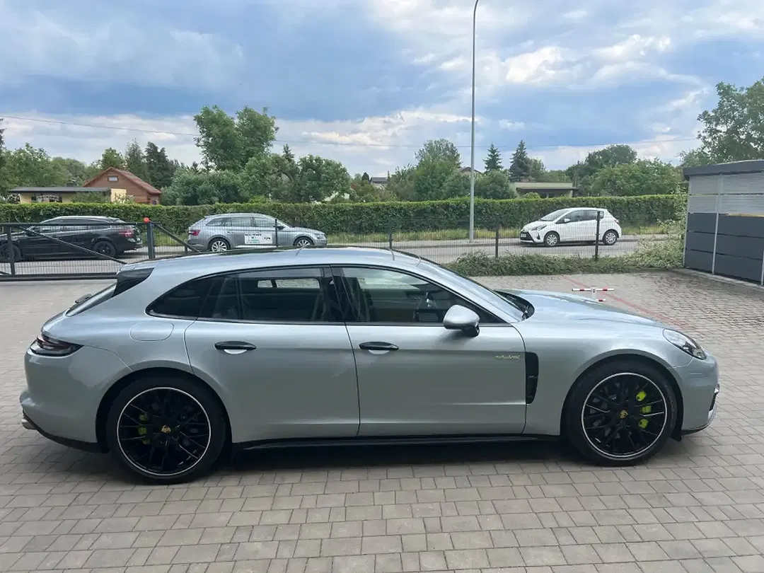 Porsche Panamera - Thumbnail 6
