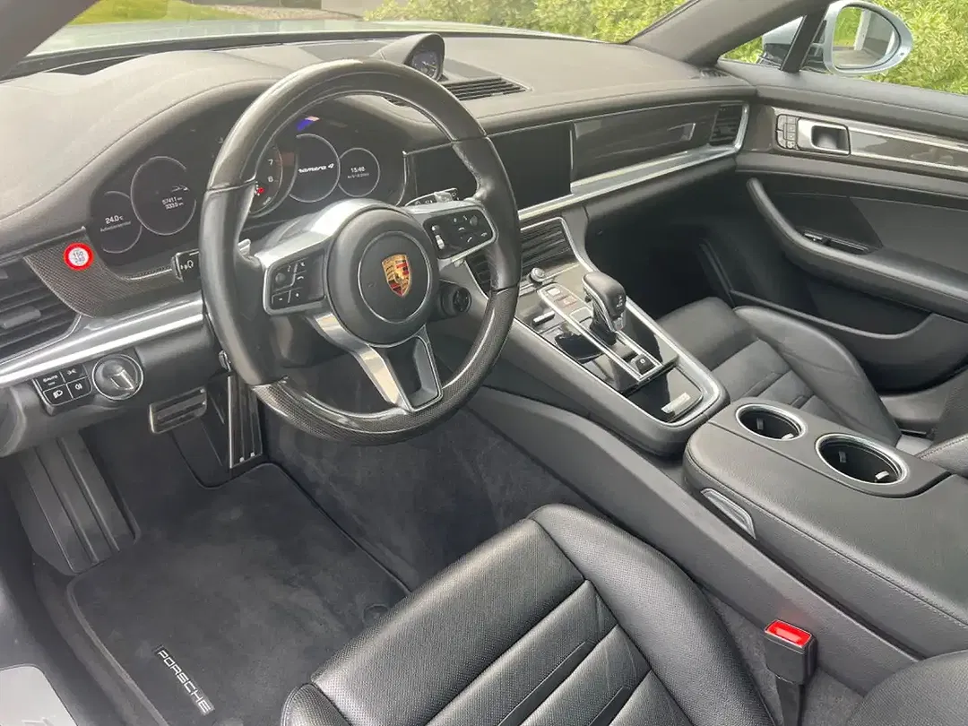 Porsche Panamera - Thumbnail 9