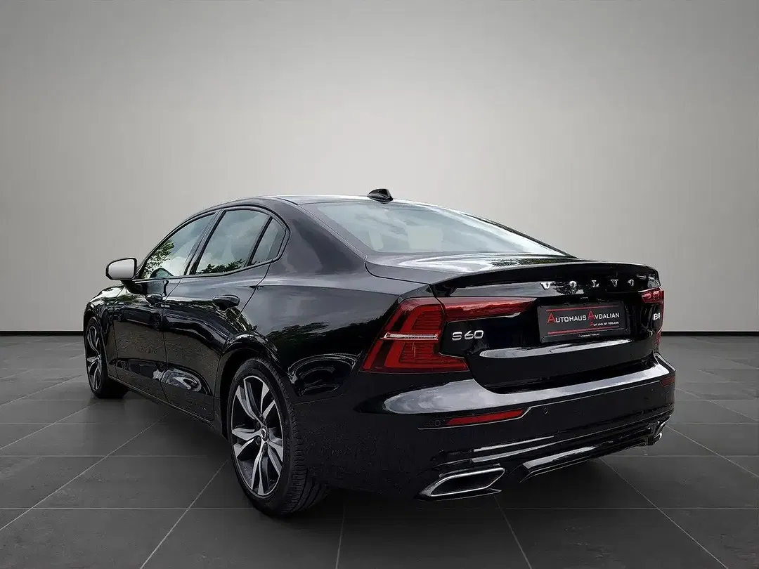 Volvo S60 - Thumbnail 2