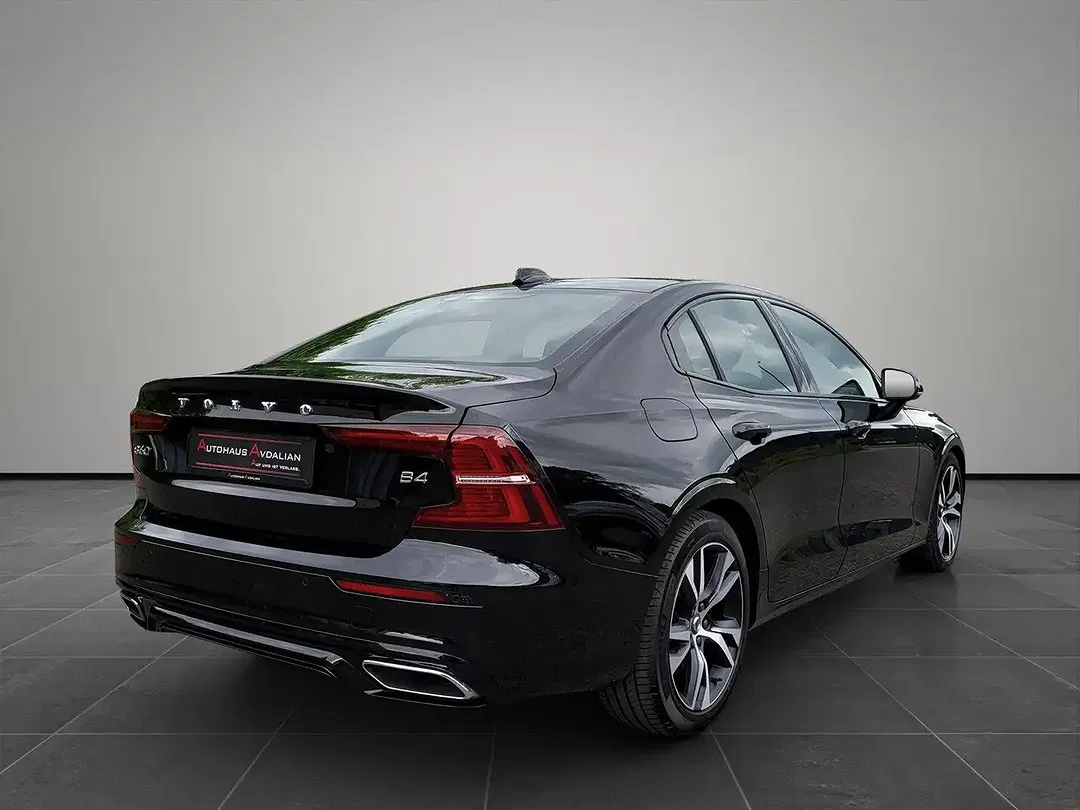 Volvo S60 - Thumbnail 3