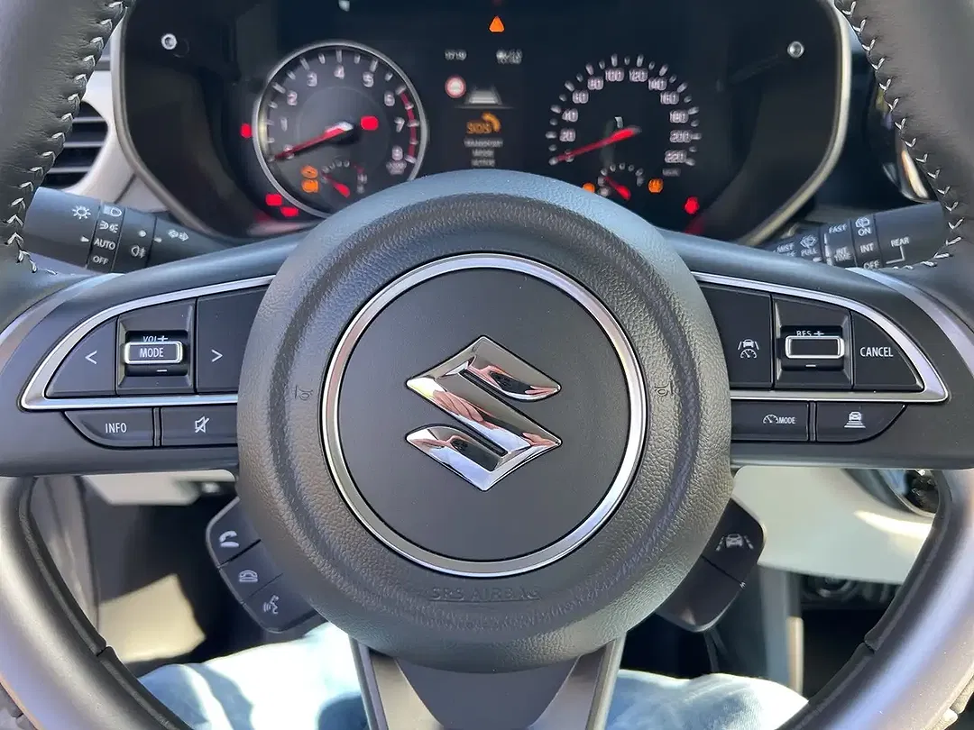 Suzuki Swift - Thumbnail 13