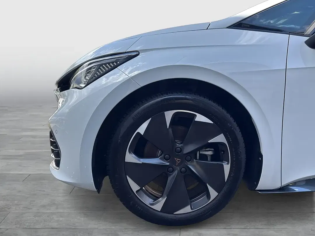 CUPRA Born - Thumbnail 8