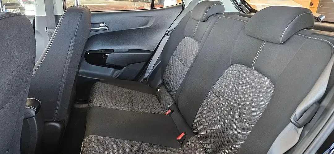 Kia Picanto - Thumbnail 6