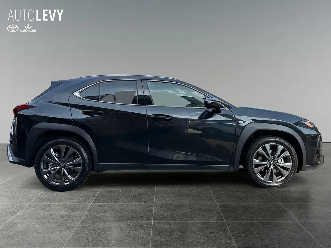 Lexus UX 300h - Thumbnail 6