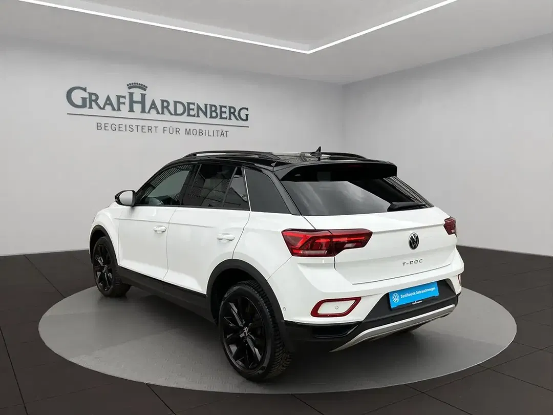 Volkswagen T-Roc - Thumbnail 4