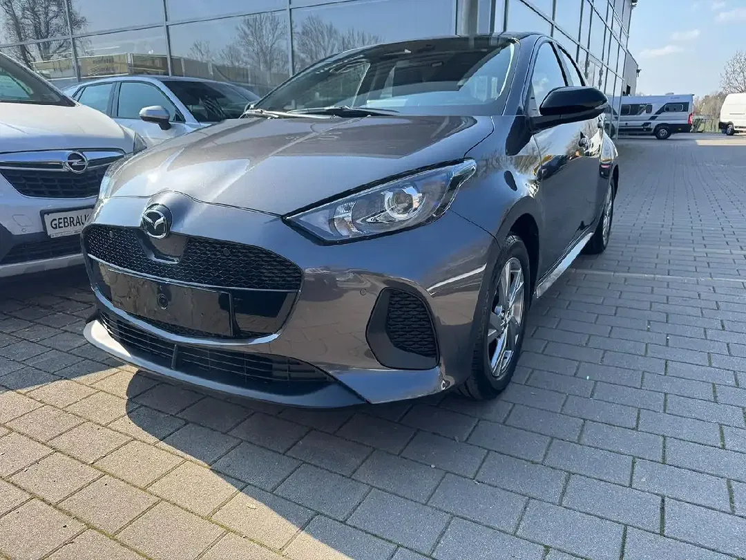 Mazda 2 - Thumbnail 2