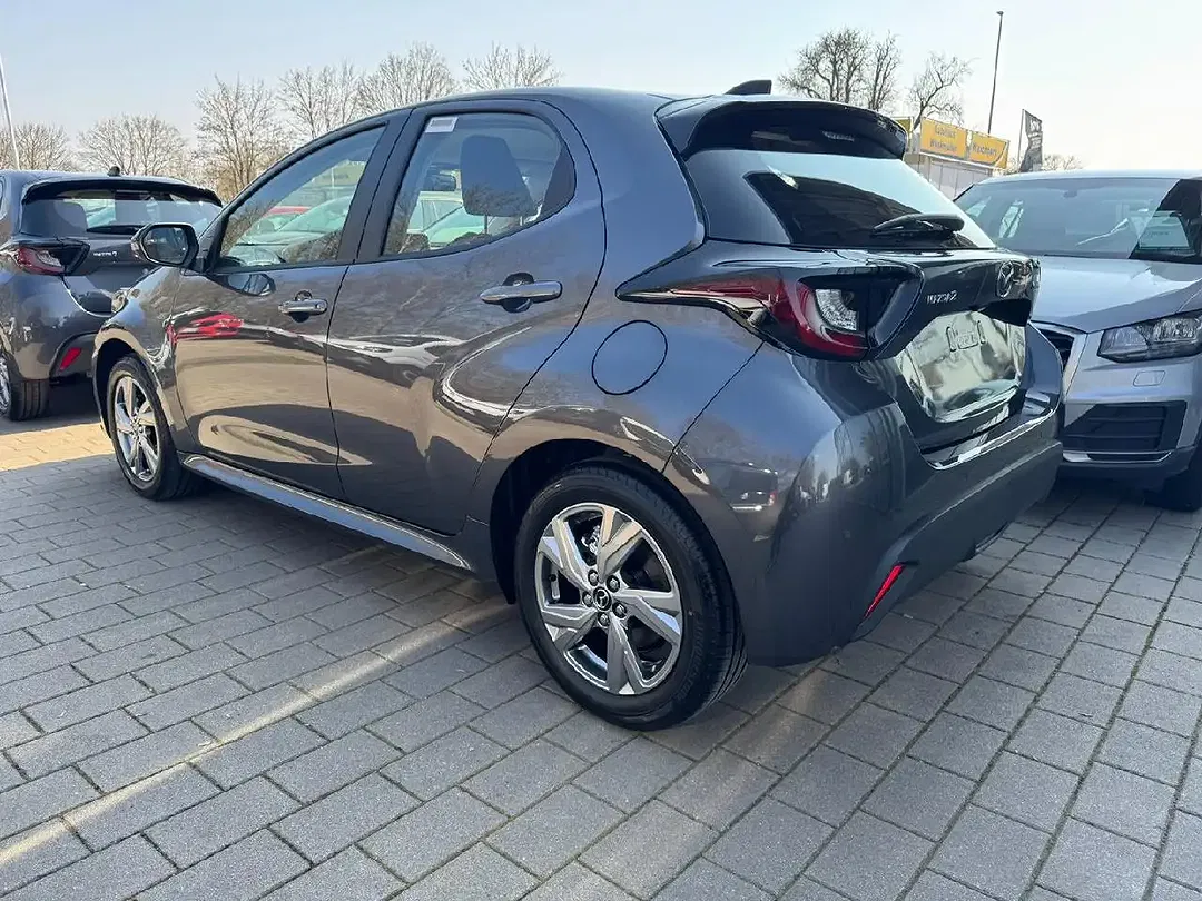 Mazda 2 - Thumbnail 4