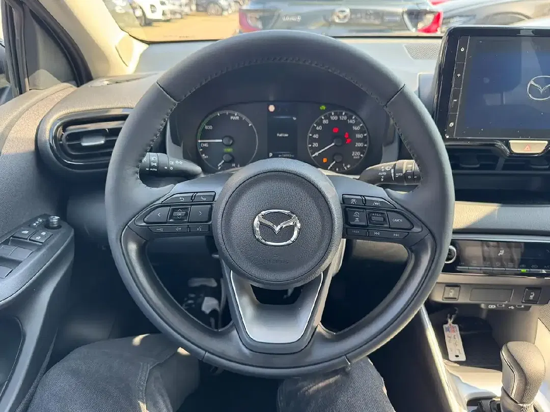 Mazda 2 - Thumbnail 9