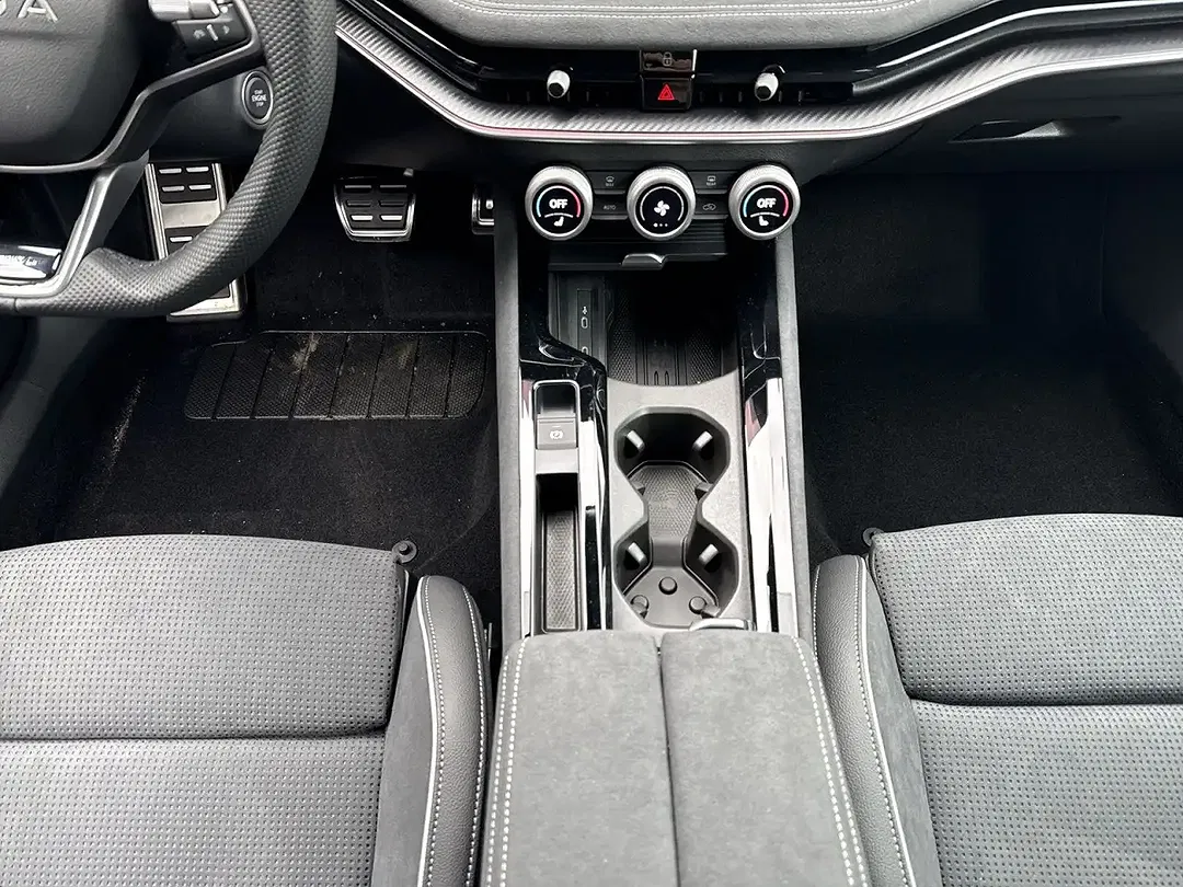 Skoda Superb - Thumbnail 7