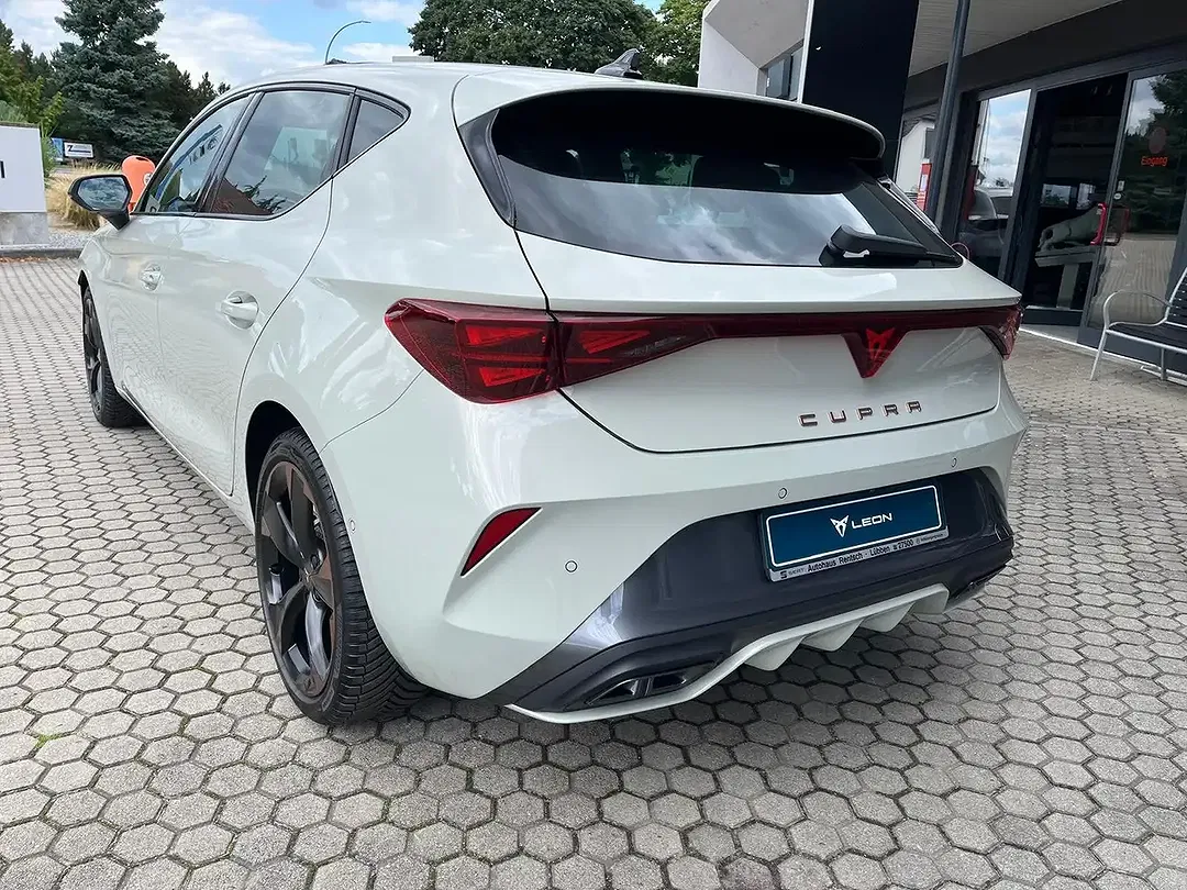 CUPRA Leon - Thumbnail 9