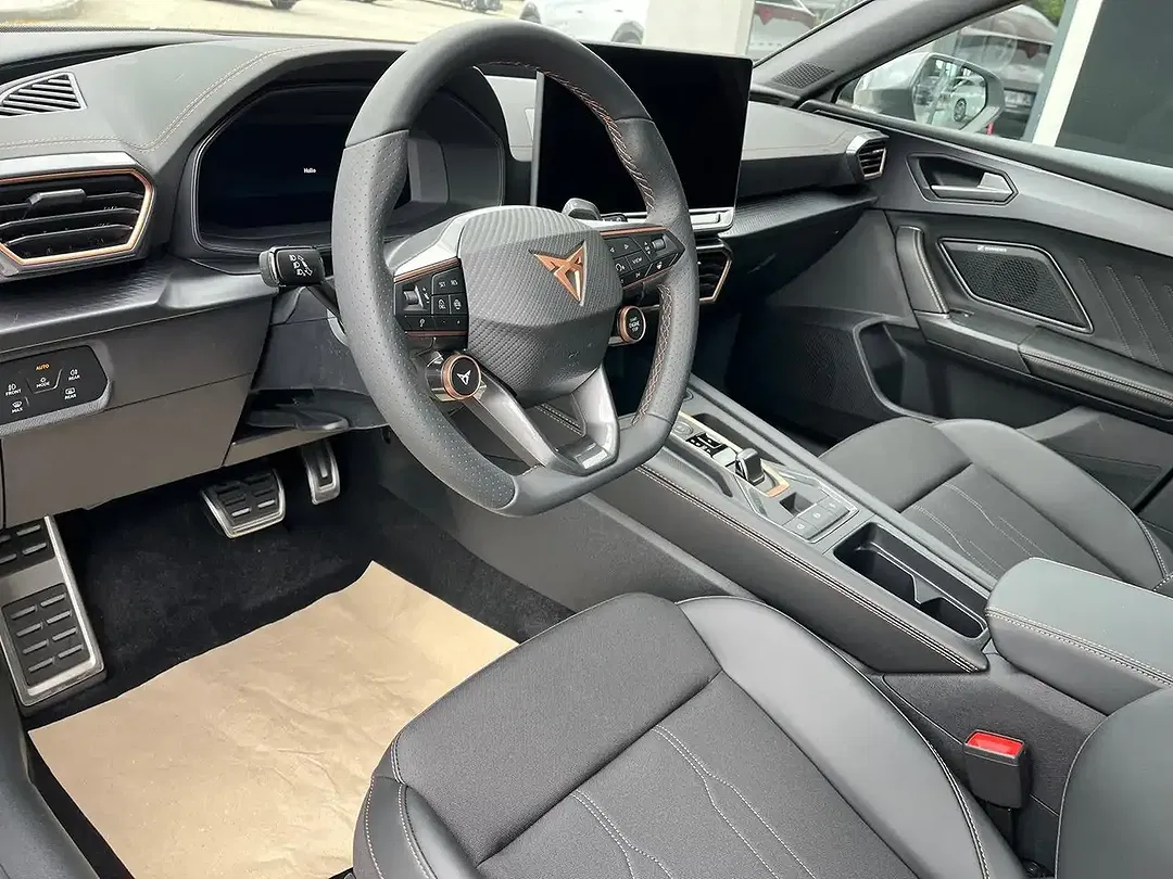 CUPRA Leon - Thumbnail 11