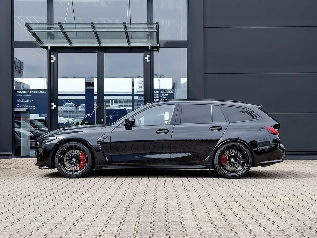 BMW M3 - Thumbnail 4