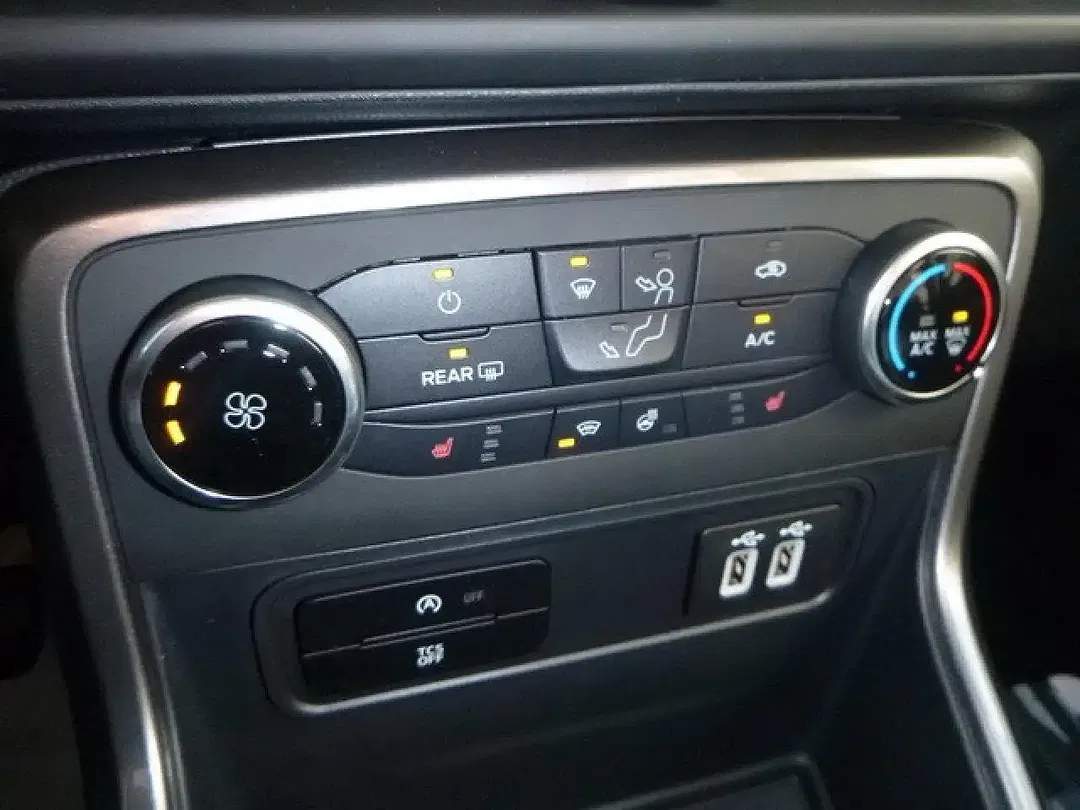 Ford EcoSport - Thumbnail 11